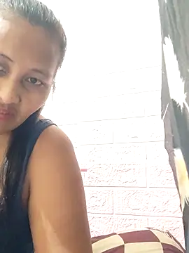 Sweetchuby1995 online show from March 20, 2026, 4:39 am