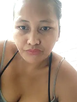 Sweetchuby1995 online show from March 31, 2026, 8:53 pm