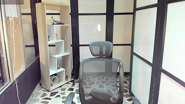 EmySilver online show from February 14, 2025, 9:53 pm