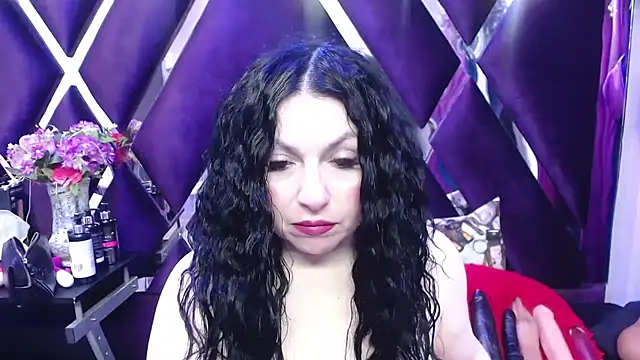 Luciana Ass online show from November 11, 2025, 7:25 pm