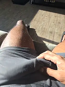 Snapshot of Keshuloveyou chatting on February 16, 2025, 8:11 pm Keshuloveyou online show from February 16, 2025, 8:11 pm