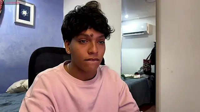 Snapshot of Xander_bonnet1 chatting on November 20, 2025, 12:49 pm Xander bonnet1 online show from November 20, 2025, 12:49 pm