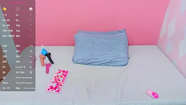 petitelittleebony online show from September 10, 2025, 8:09 pm