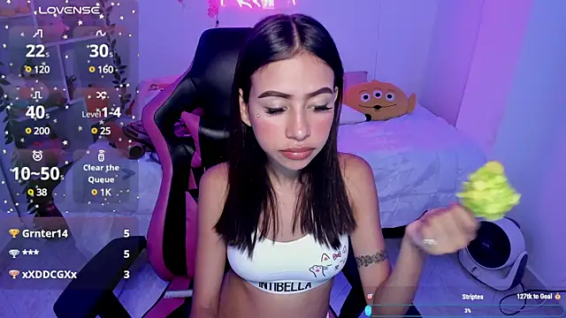 cat kitty18  online show from February 12, 2025, 10:04 pm