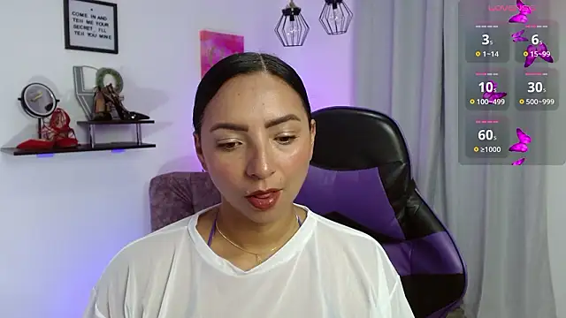 Emmi Cam online show from March 31, 2026, 1:00 pm