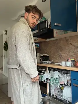 Snapshot of JuNIs_ chatting on October 20, 2025, 9:54 am JuNIs online show from October 20, 2025, 9:54 am