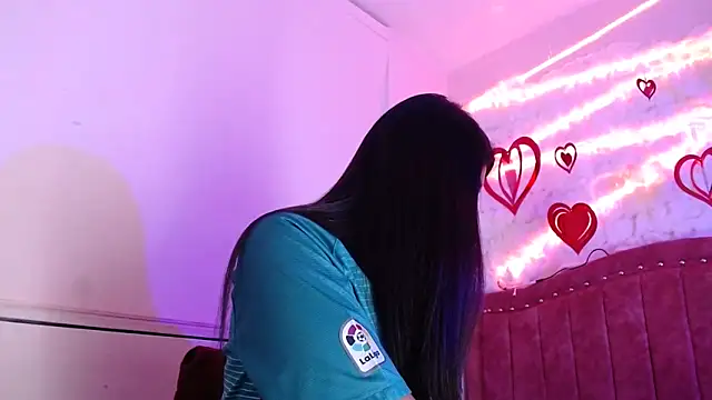 Snapshot of SarahStones chatting on March 1, 2025, 3:43 am SarahStones online show from March 1, 2025, 3:43 am