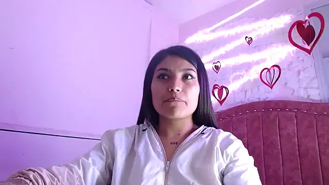 Snapshot of SarahStones chatting on March 14, 2025, 8:49 pm SarahStones online show from March 14, 2025, 8:49 pm