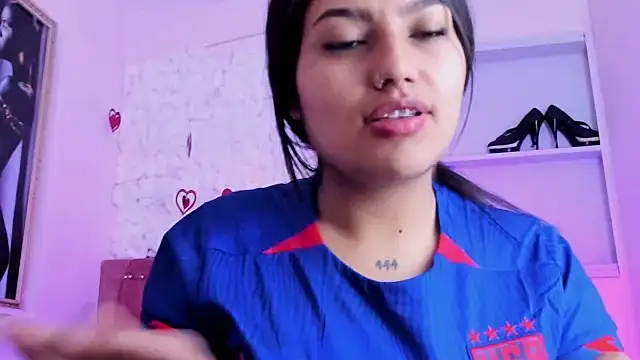 Snapshot of SarahStones chatting on September 20, 2025, 9:54 am SarahStones online show from September 20, 2025, 9:54 am