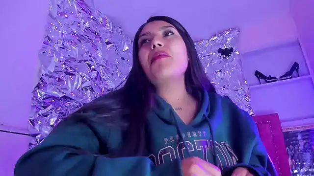 Snapshot of SarahStones chatting on November 29, 2025, 7:22 am SarahStones online show from November 29, 2025, 7:22 am