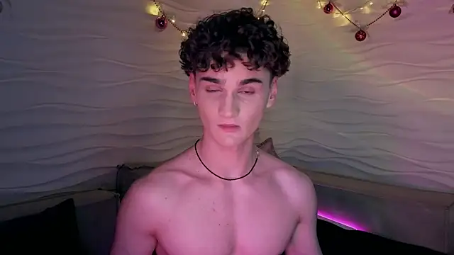 adam 21cm   online show from January 9, 2025, 8:11 pm