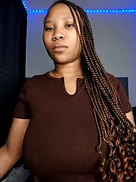 DrippinCaramelCutie online show from February 18, 2026, 9:33 pm