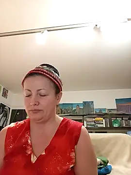 MariaAnaSunshine online show from September 18, 2025, 8:44 pm