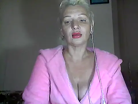 Snapshot of MaryJane441 chatting on October 21, 2025, 6:52 pm MaryJane441 online show from October 21, 2025, 6:52 pm