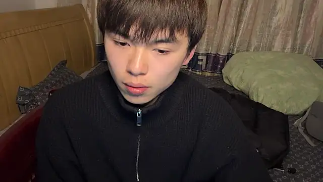 xiaottt1918 online show from January 6, 2025, 10:57 am