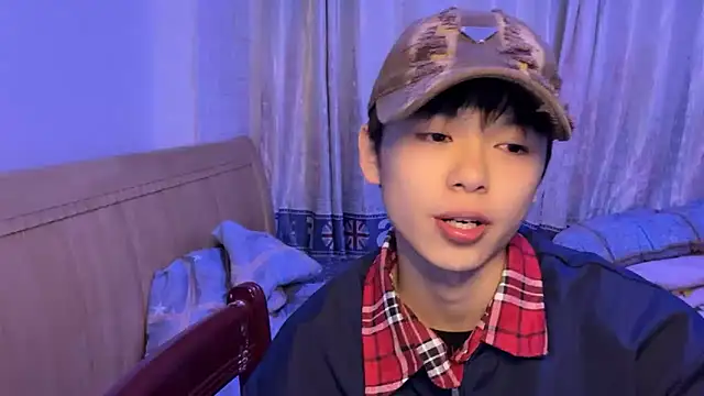 xiaottt1918 online show from January 12, 2025, 5:11 pm