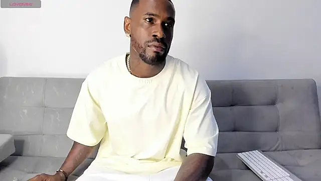 Snapshot of Dvid_Rullers chatting on March 9, 2025, 11:03 pm Dvid Rullers online show from March 9, 2025, 11:03 pm