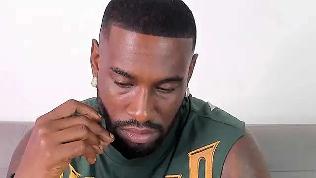 Snapshot of Dvid_Rullers chatting on September 12, 2025, 12:49 pm Dvid Rullers online show from September 12, 2025, 12:49 pm