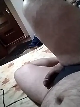 nudistu021 online show from December 17, 2025, 4:35 pm