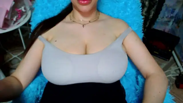 lovelyseu online show from December 18, 2025, 5:30 pm