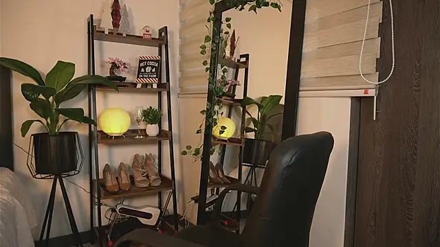 Snapshot of alexajhonsonsof chatting on December 4, 2024, 10:41 pm alexajhonsonsof online show from December 4, 2024, 10:41 pm