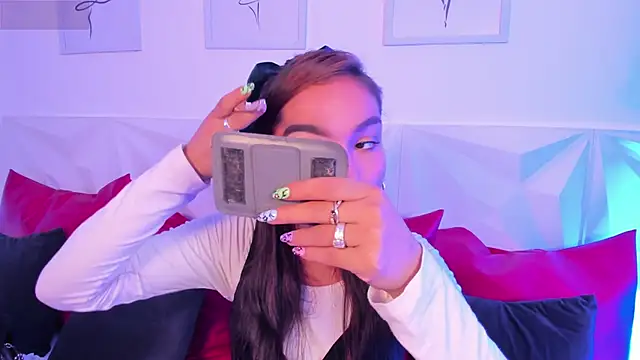 scarlet castro online show from March 19, 2026, 4:55 pm