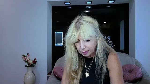 Anna Diax online show from September 9, 2025, 11:43 am