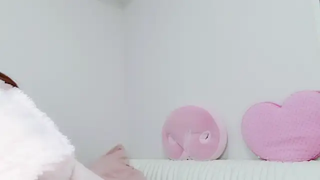 Snapshot of erokangoshi-nene chatting on December 15, 2024, 6:37 pm erokangoshi-nene online show from December 15, 2024, 6:37 pm