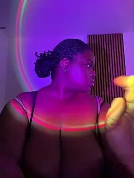 Snapshot of just4Ux chatting on April 13, 2026, 11:16 am just4Ux online show from April 13, 2026, 11:16 am