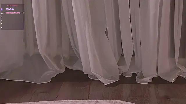 Snapshot of SunnyRisha chatting on February 12, 2026, 5:24 am SunnyRisha online show from February 12, 2026, 5:24 am