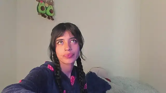 Snapshot of CelesteXCute chatting on February 5, 2025, 12:17 pm CelesteXCute online show from February 5, 2025, 12:17 pm