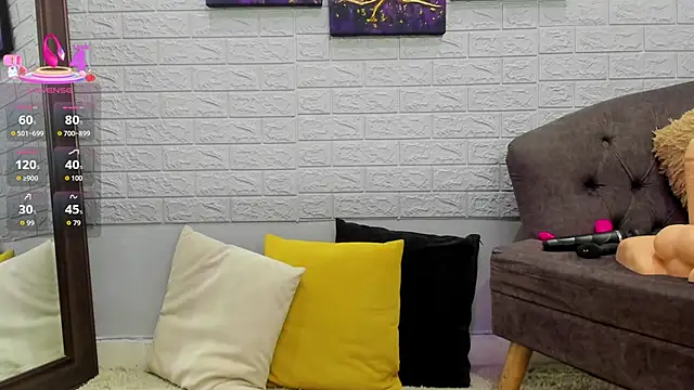  EmilyJireh  online show from September 10, 2025, 7:25 pm