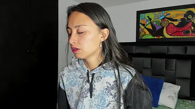 tatiana valencia online show from February 28, 2025, 12:31 pm