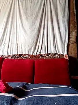 ZIPORA07 online show from February 3, 2026, 7:24 am