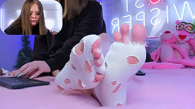 Snapshot of footfetish_baby chatting on January 13, 2025, 1:45 am footfetish baby online show from January 13, 2025, 1:45 am