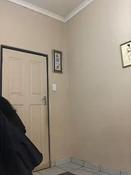 niccki3 online show from January 11, 2025, 4:36 pm