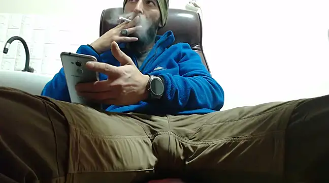 hardbigcock16 online show from December 6, 2024, 11:54 am