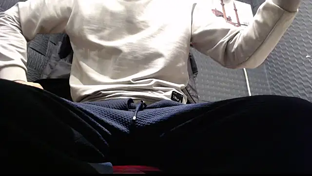 Snapshot of hardbigcock16 chatting on November 29, 2025, 7:22 am hardbigcock16 online show from November 29, 2025, 7:22 am