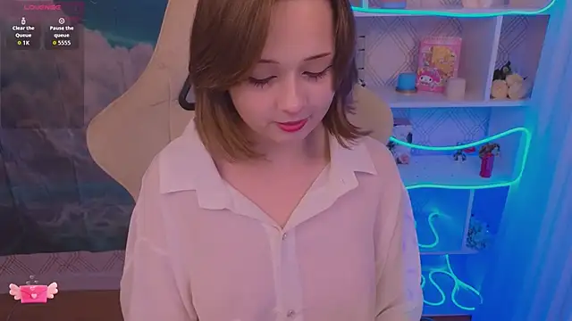 Mary uw online show from November 22, 2025, 3:16 am