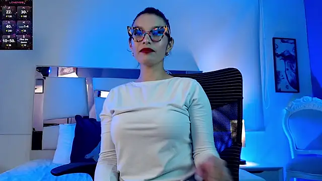 paulinabarnett- online show from February 24, 2025, 12:26 pm