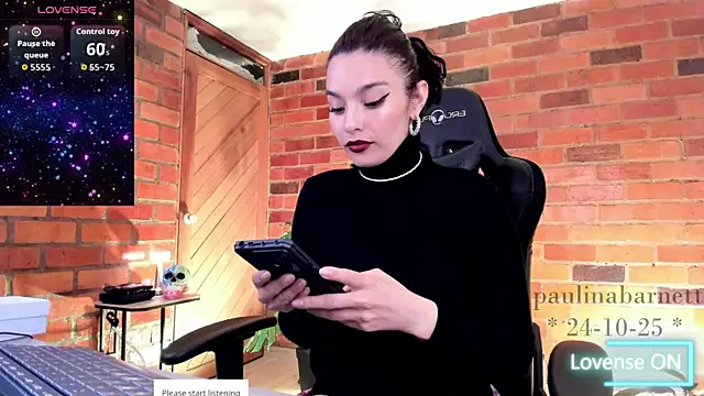 paulinabarnett- online show from October 25, 2025, 3:47 am