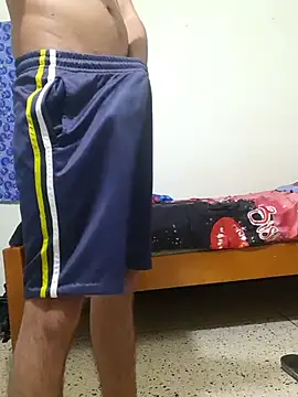 alejopitudo10 online show from February 20, 2026, 6:26 am