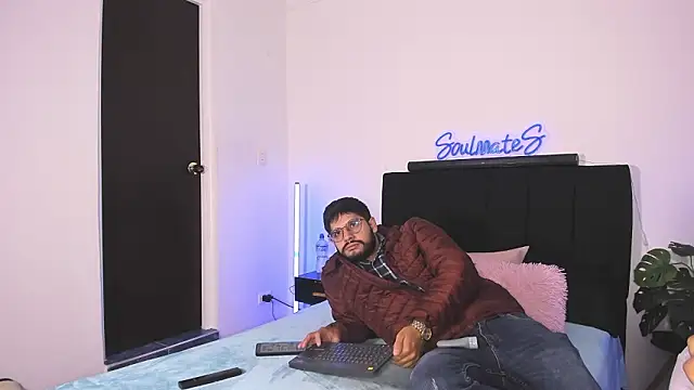 Snapshot of -soulmate-s chatting on February 18, 2026, 2:02 pm -soulmate-s online show from February 18, 2026, 2:02 pm