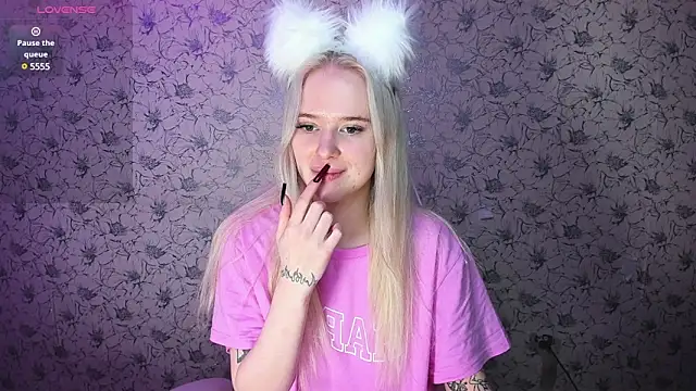 Snapshot of Healing__girl chatting on January 4, 2025, 8:49 am Healing  girl online show from January 4, 2025, 8:49 am