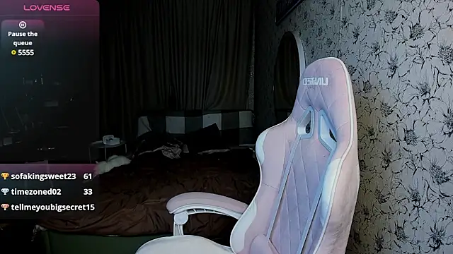 Snapshot of Healing__girl chatting on January 27, 2025, 1:19 pm Healing  girl online show from January 27, 2025, 1:19 pm