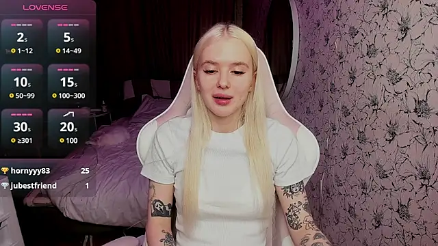 Snapshot of Healing__girl chatting on February 3, 2025, 12:14 pm Healing  girl online show from February 3, 2025, 12:14 pm