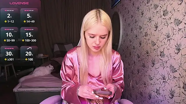 Snapshot of Healing__girl chatting on February 10, 2025, 9:04 am Healing  girl online show from February 10, 2025, 9:04 am