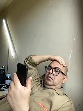 SoloHernan online show from November 1, 2025, 2:30 pm