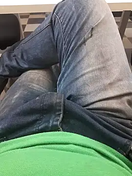 Snapshot of Long_Laster chatting on December 9, 2024, 11:26 am Long Laster online show from December 9, 2024, 11:26 am