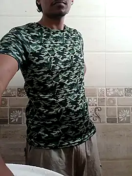 Snapshot of Long_Laster chatting on January 24, 2025, 3:32 am Long Laster online show from January 24, 2025, 3:32 am